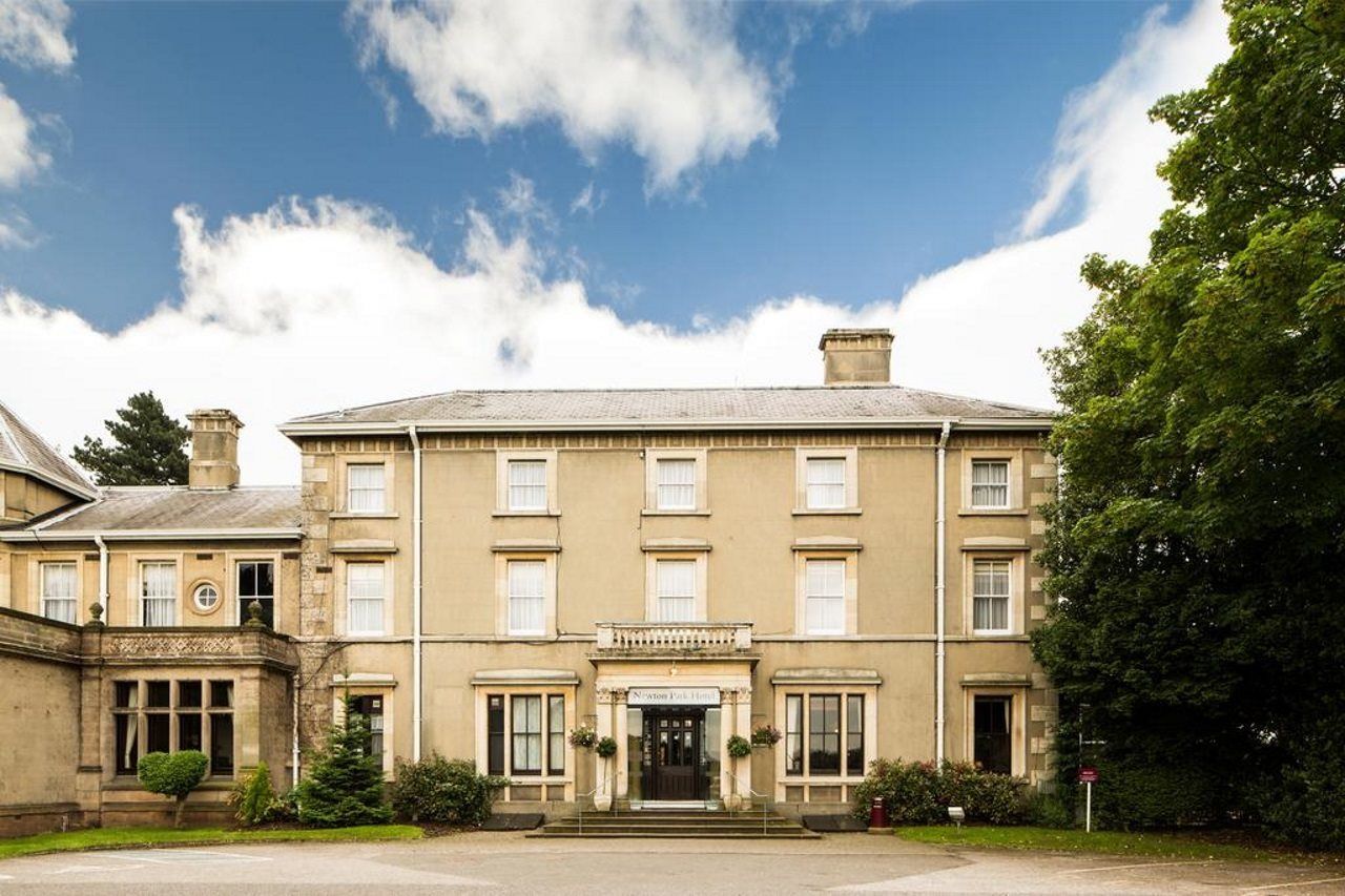 Mercure Burton Upon Trent, Newton Park Exterior foto